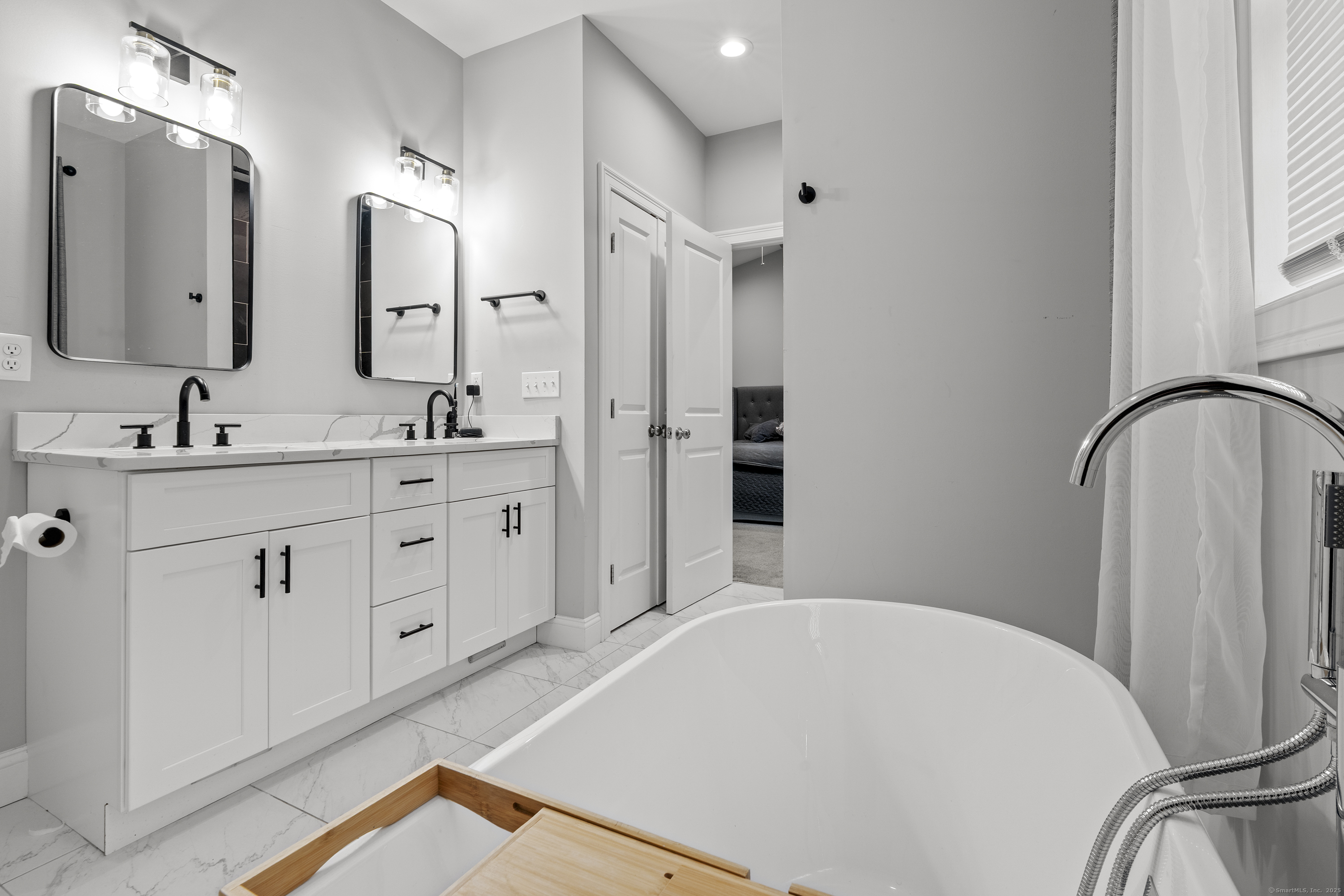 6 Carriage Drive East Hampton CT 06424