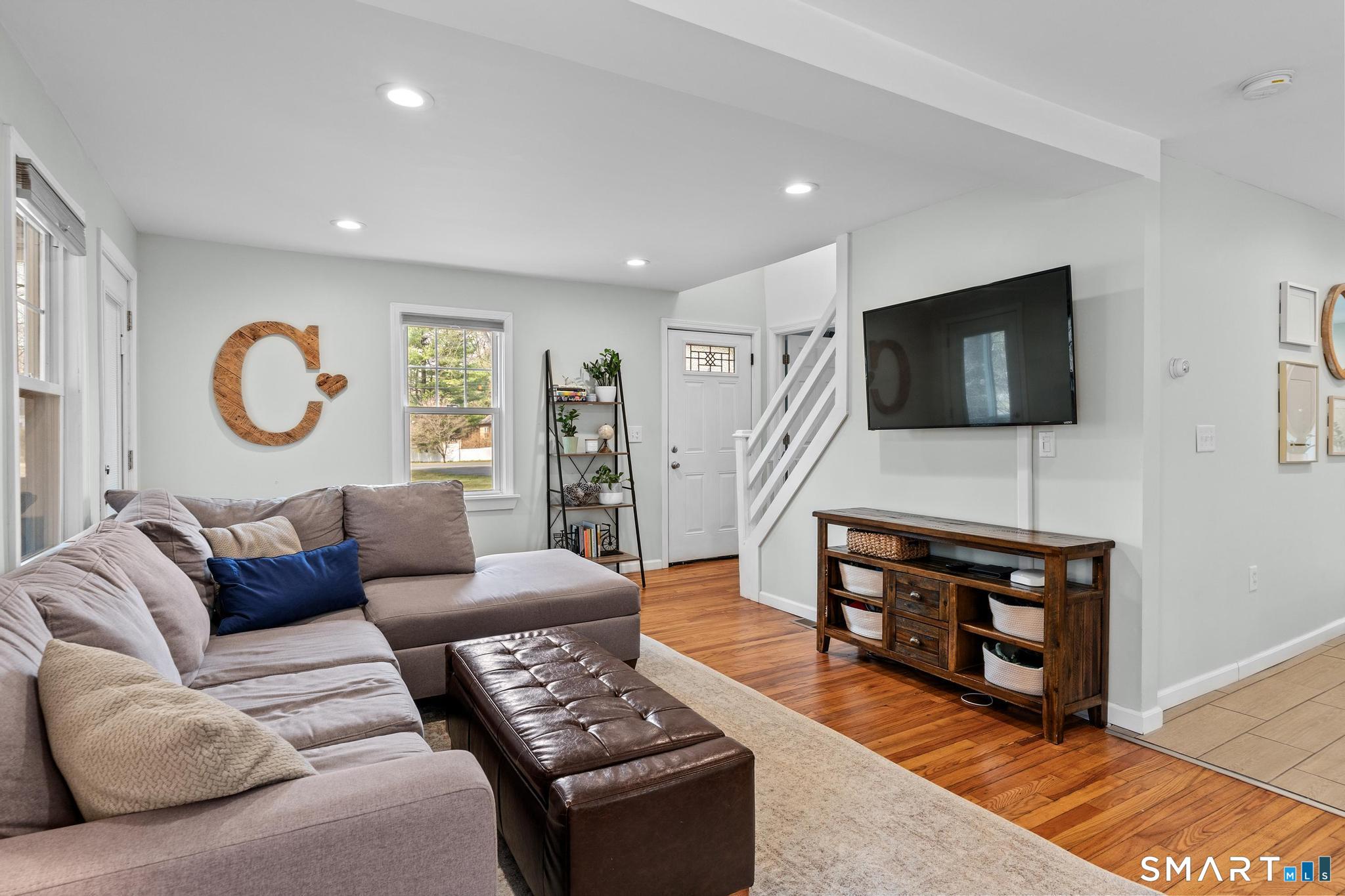513 Plainville Avenue Farmington CT 06085