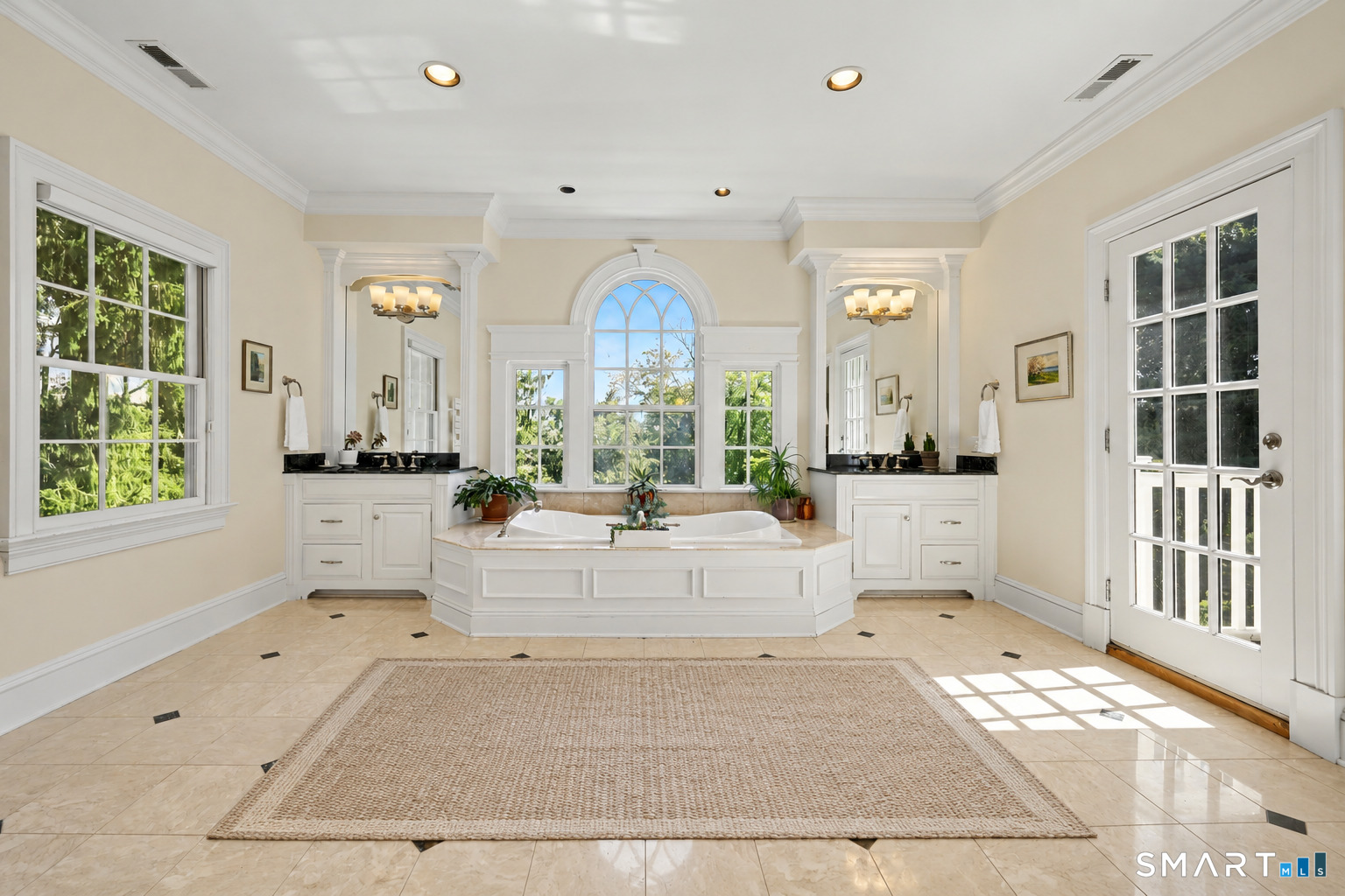 51 Briscoe Road New Canaan CT 06840