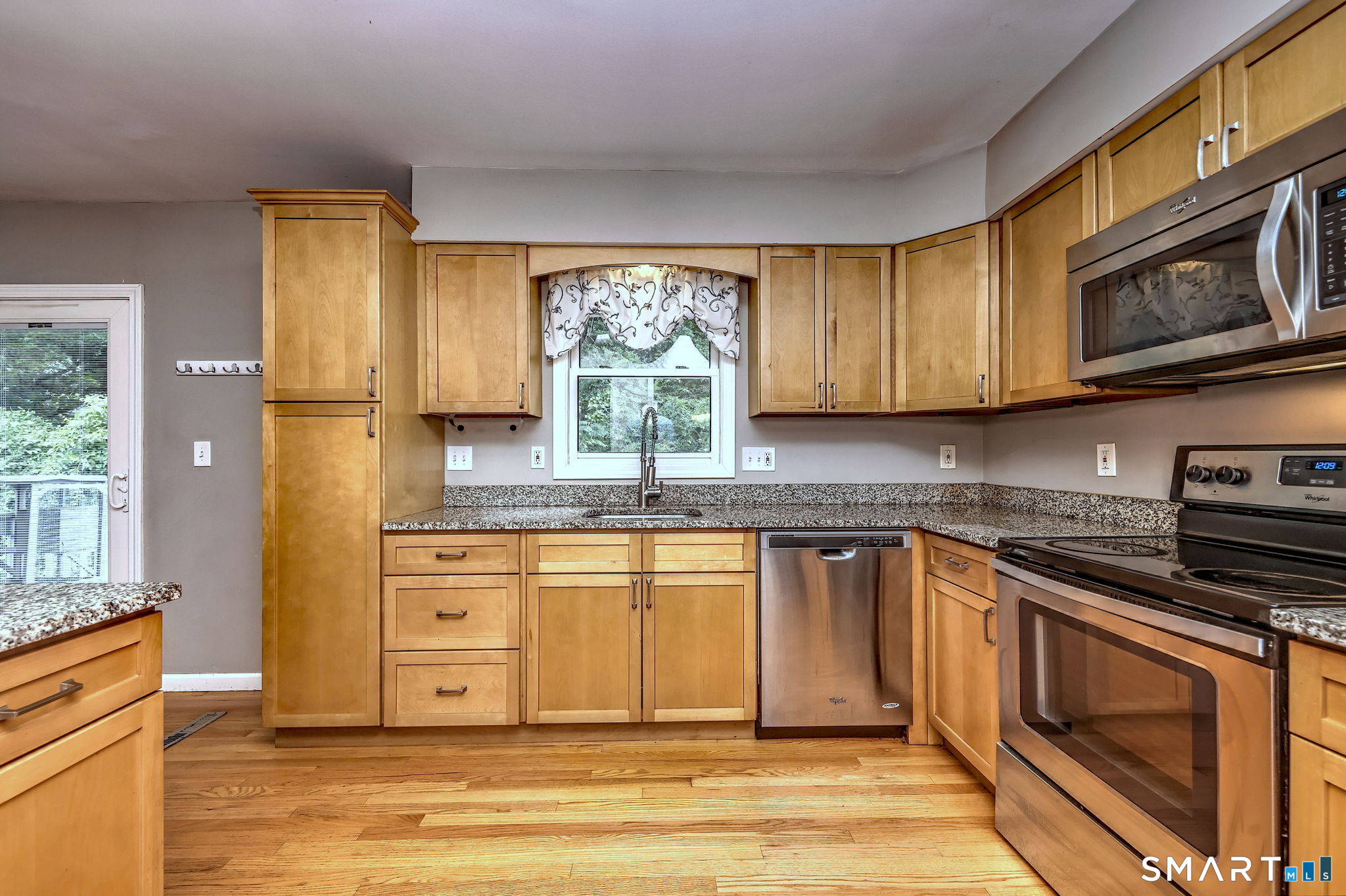 24 Farview Avenue East Haven CT 06512