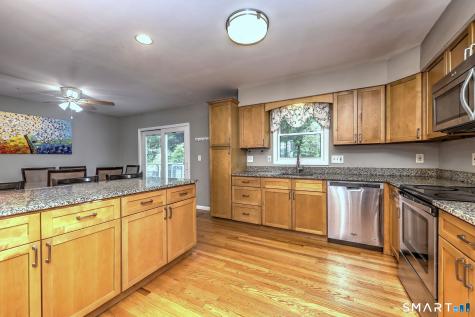 24 Farview Avenue East Haven CT 06512