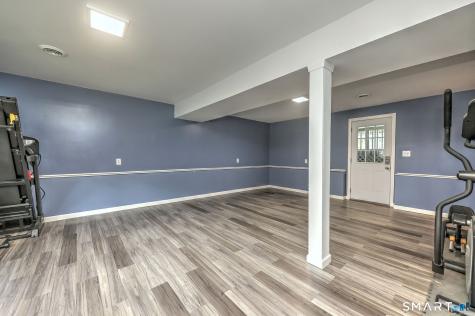 24 Farview Avenue East Haven CT 06512