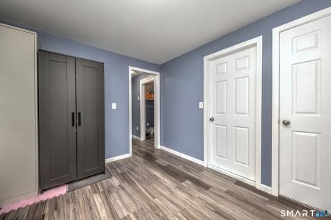 24 Farview Avenue East Haven CT 06512