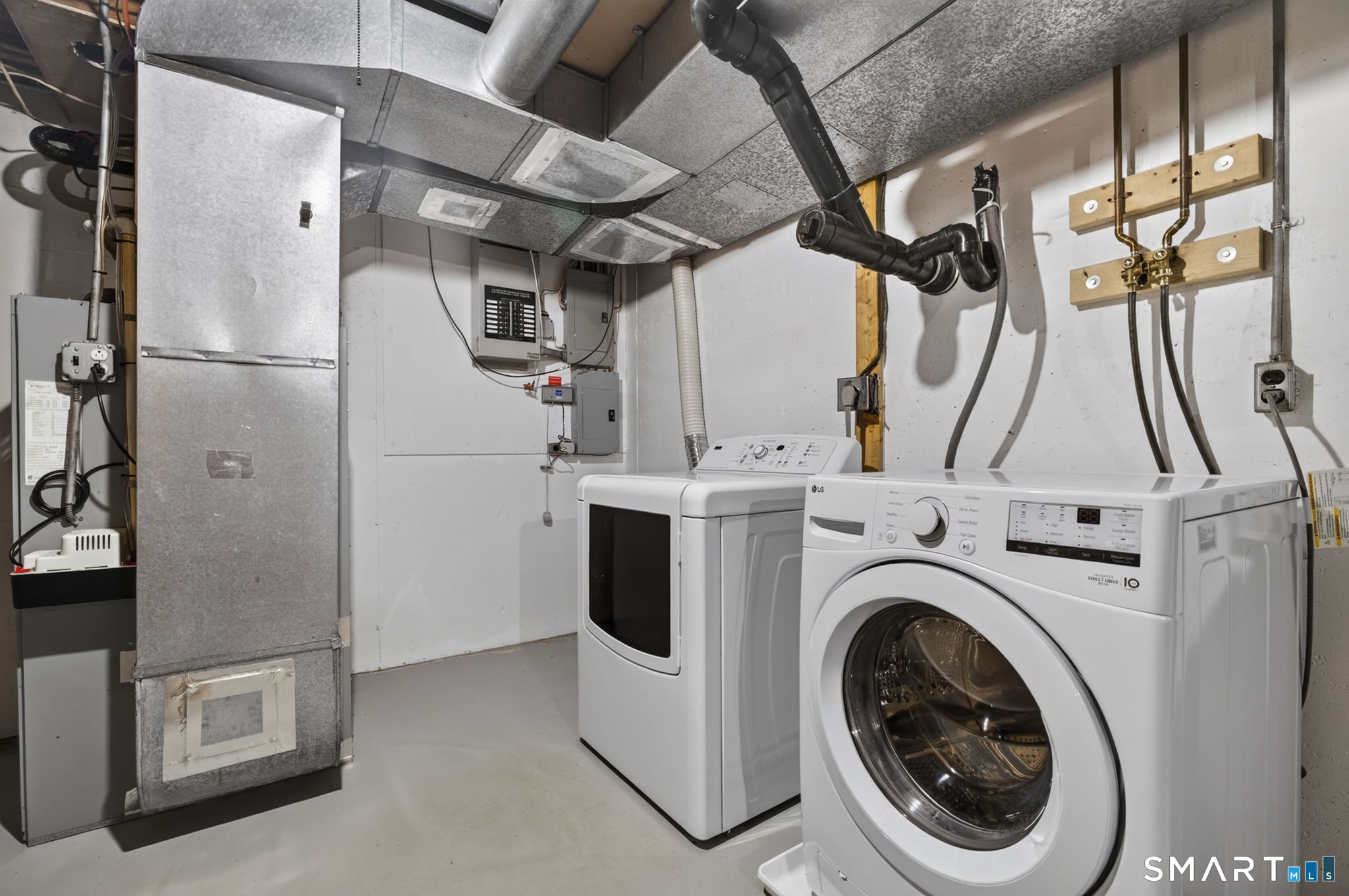27 Wheaton Road New Milford CT 06776