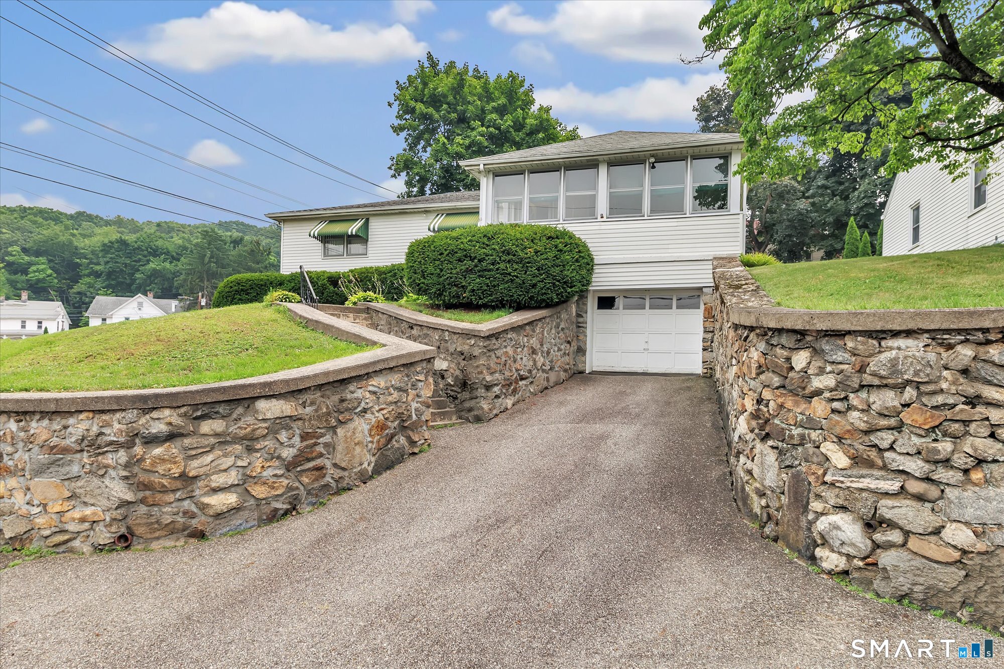 124 North Cliff Street Ansonia CT 06401