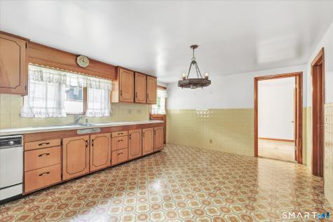 124 North Cliff Street Ansonia CT 06401