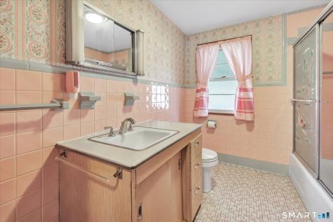 124 North Cliff Street Ansonia CT 06401
