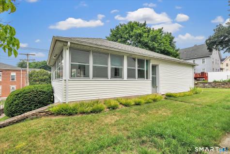 124 North Cliff Street Ansonia CT 06401