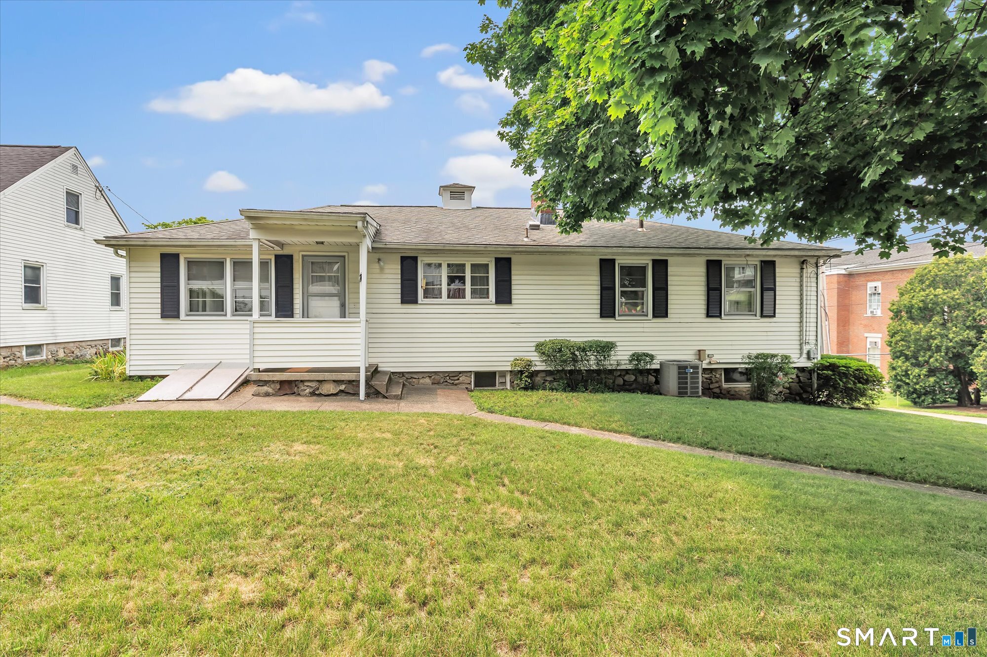 124 North Cliff Street Ansonia CT 06401
