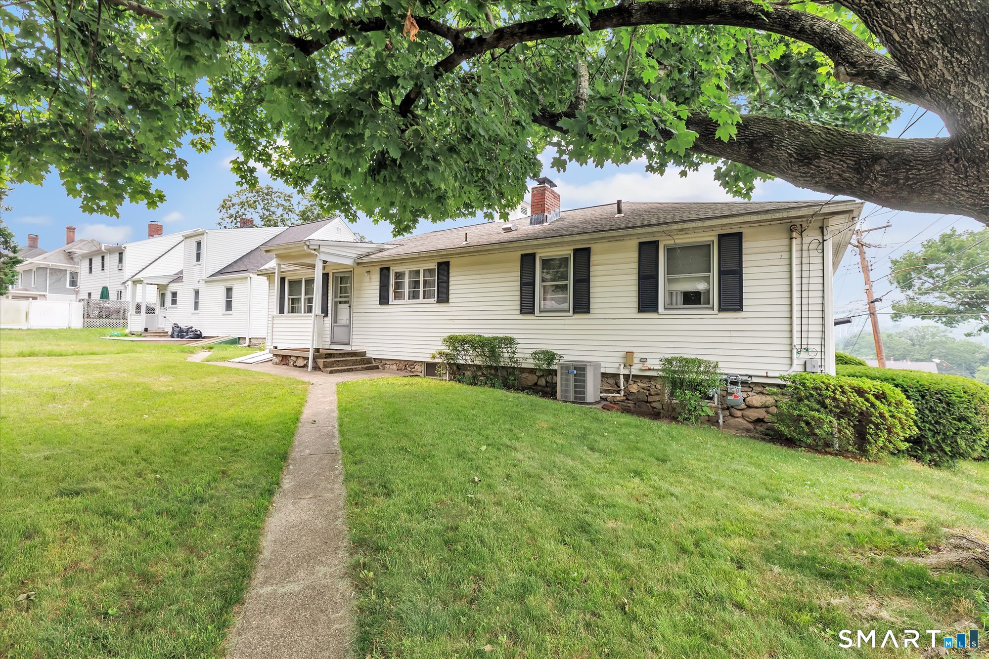 124 North Cliff Street Ansonia CT 06401