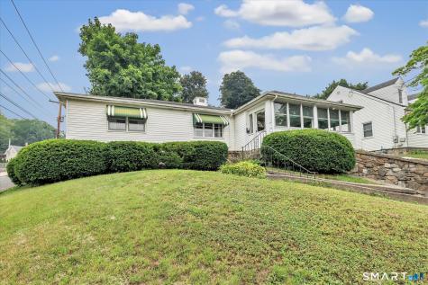 124 North Cliff Street Ansonia CT 06401