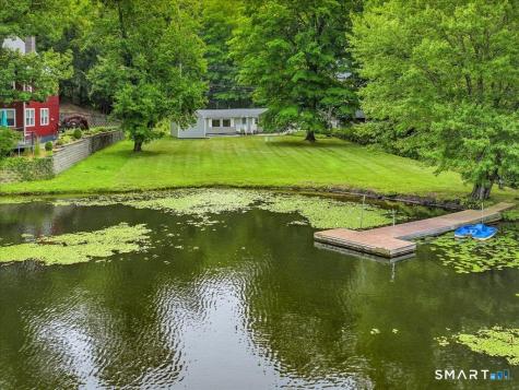 488 Lake Drive Guilford CT 06437