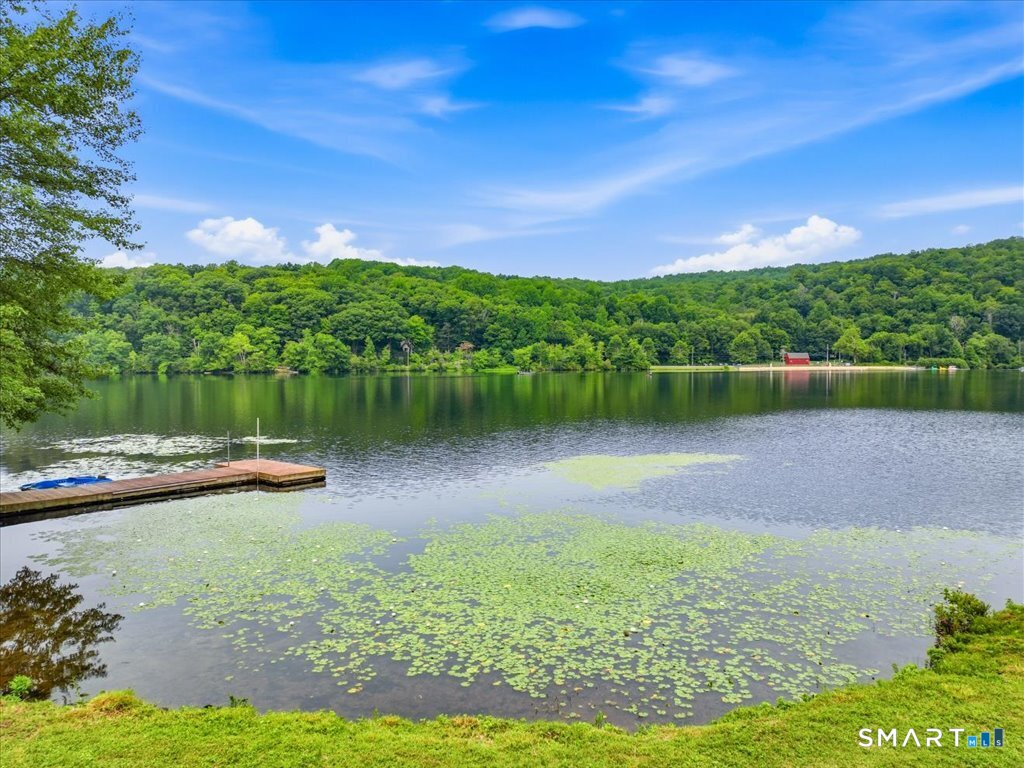 488 Lake Drive Guilford CT 06437