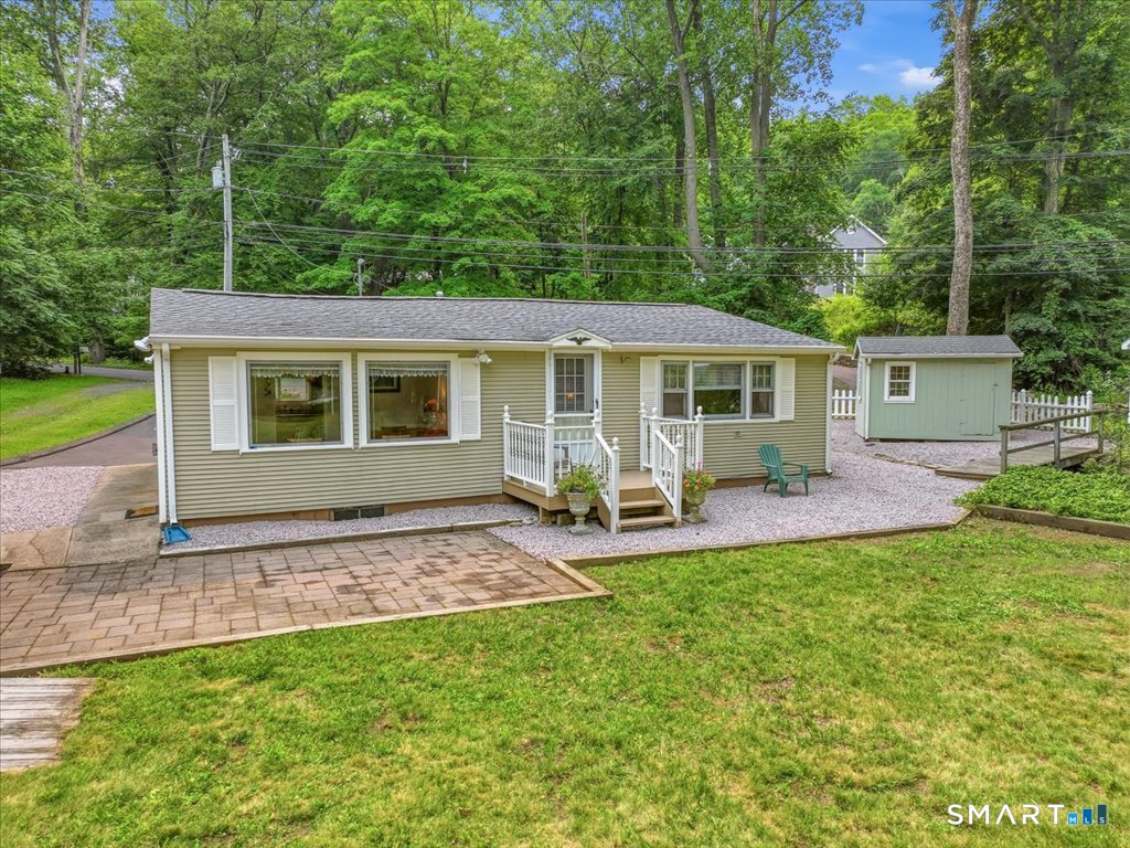 488 Lake Drive Guilford CT 06437