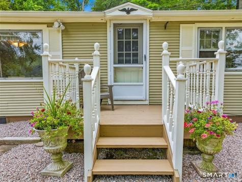 488 Lake Drive Guilford CT 06437