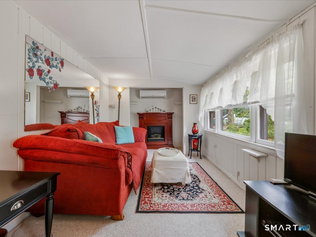 488 Lake Drive Guilford CT 06437