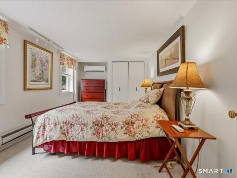 488 Lake Drive Guilford CT 06437