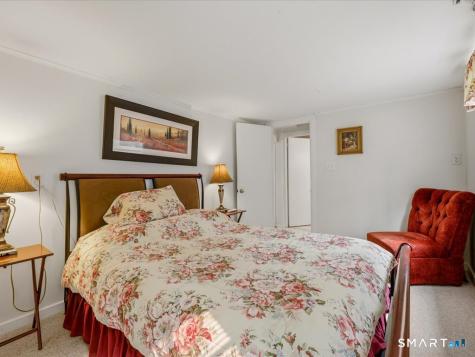 488 Lake Drive Guilford CT 06437