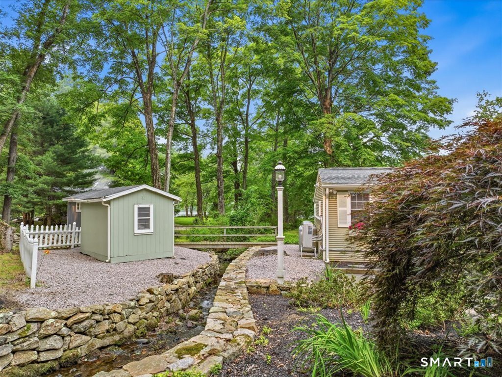 488 Lake Drive Guilford CT 06437