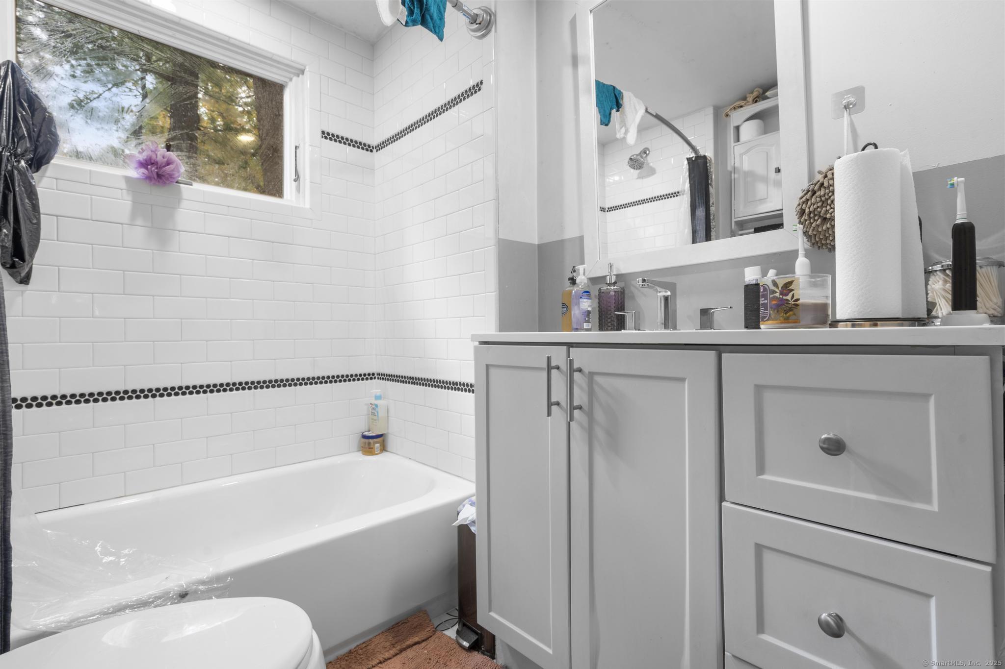 47 Old Windsor Road Bloomfield CT 06002