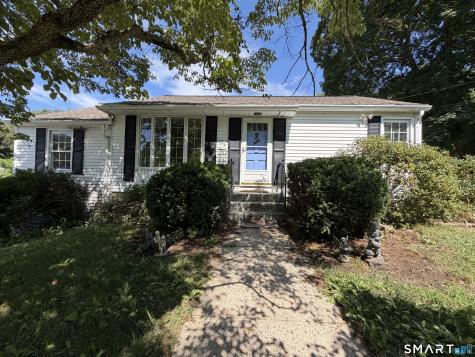 28 Gillette Road Norwich CT 06360