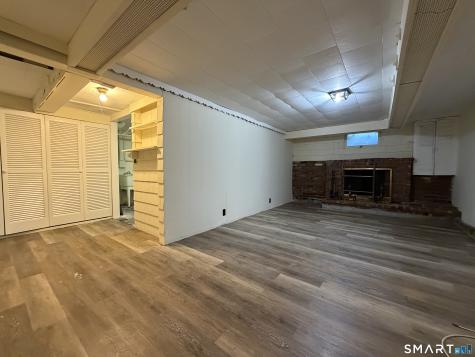 28 Gillette Road Norwich CT 06360