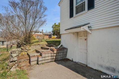 45 Mansfield Road New London CT 06320