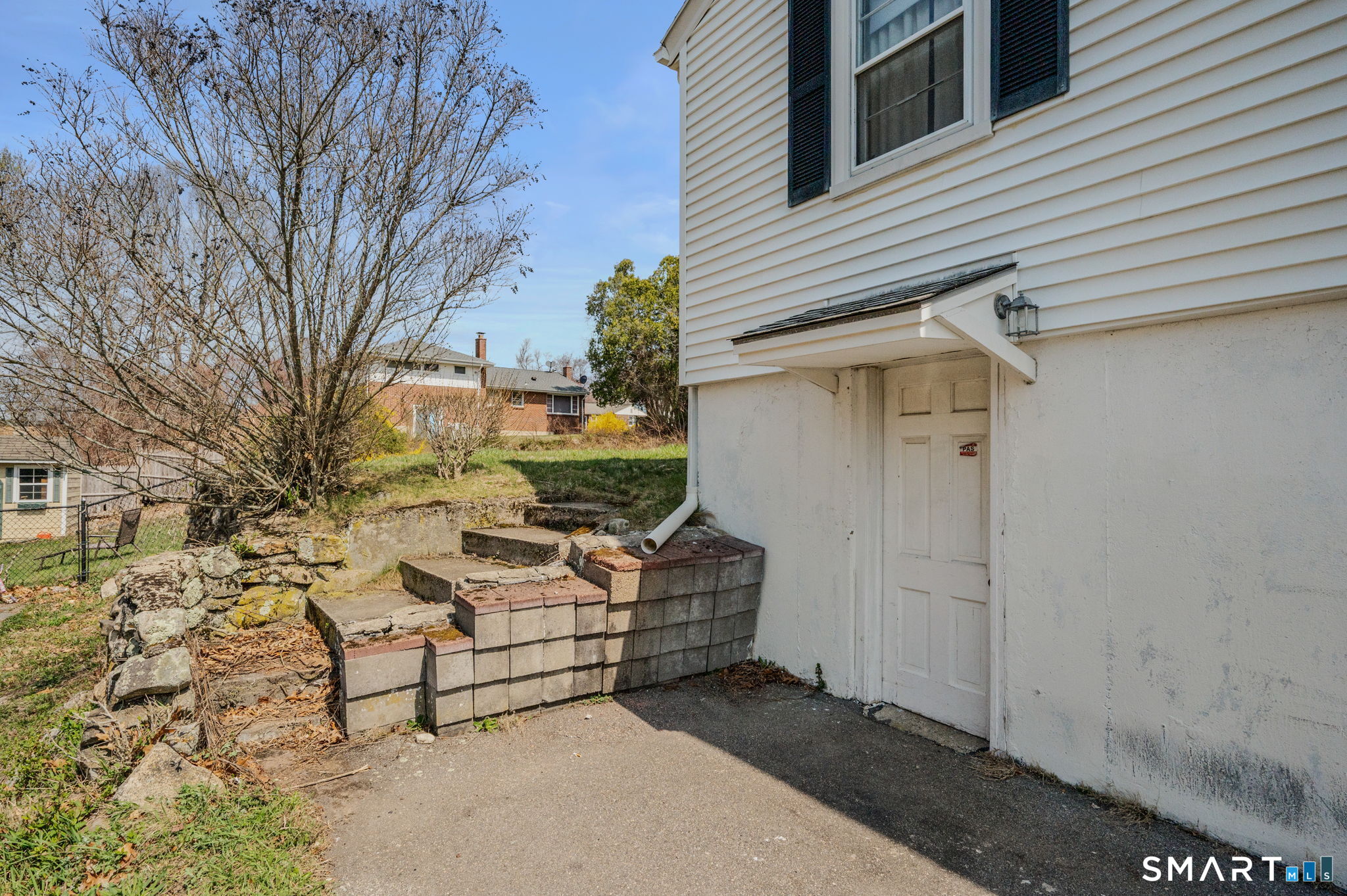 45 Mansfield Road New London CT 06320