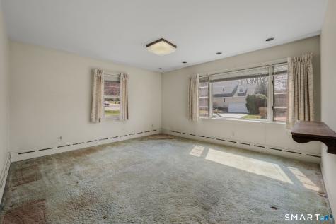 45 Mansfield Road New London CT 06320
