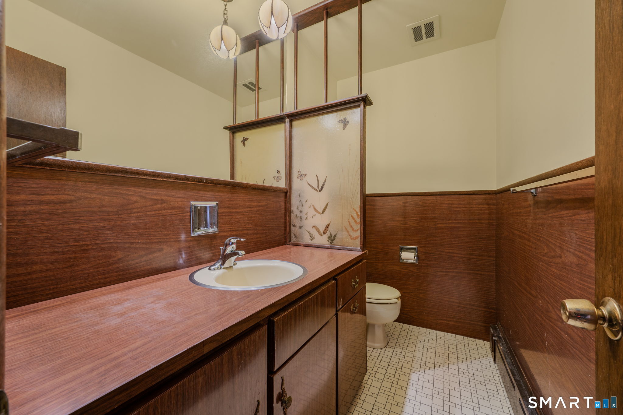45 Mansfield Road New London CT 06320