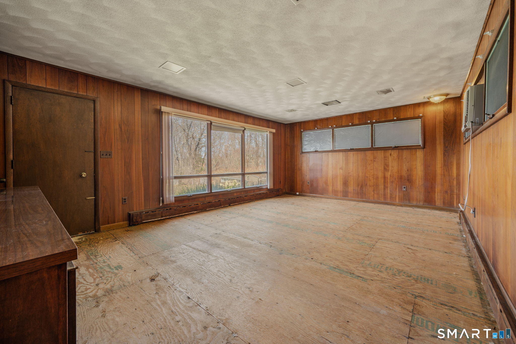 45 Mansfield Road New London CT 06320