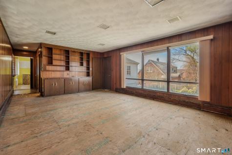 45 Mansfield Road New London CT 06320