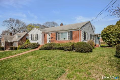 45 Mansfield Road New London CT 06320