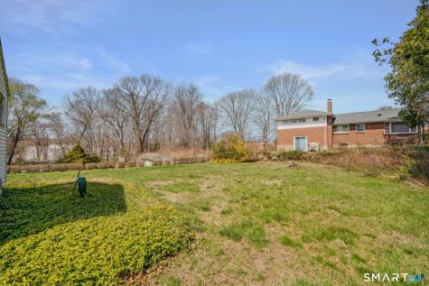 45 Mansfield Road New London CT 06320