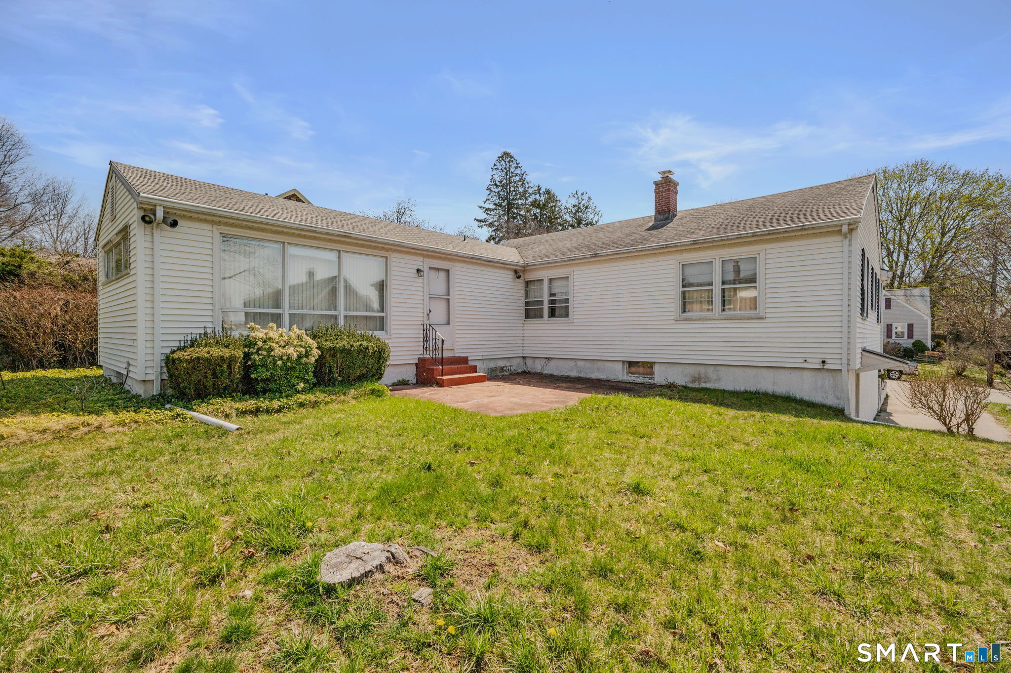 45 Mansfield Road New London CT 06320