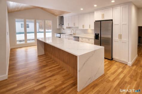 60 Fox Chase Lane West Hartford CT 06107