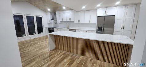 60 Fox Chase Lane West Hartford CT 06107