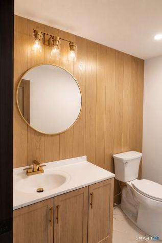 60 Fox Chase Lane West Hartford CT 06107