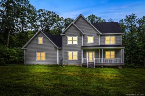 7 Stonegate Road New Hartford CT 06057