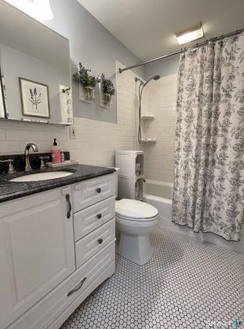 5 Sycamore Lane Brookfield CT 06804