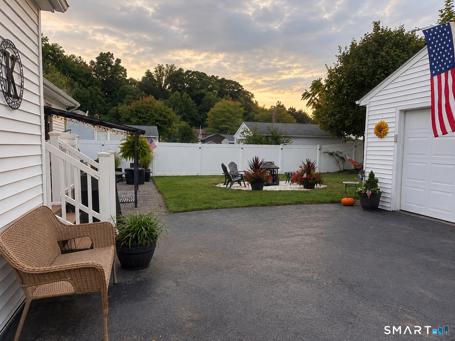 11 Laura Lane New Haven CT 06513