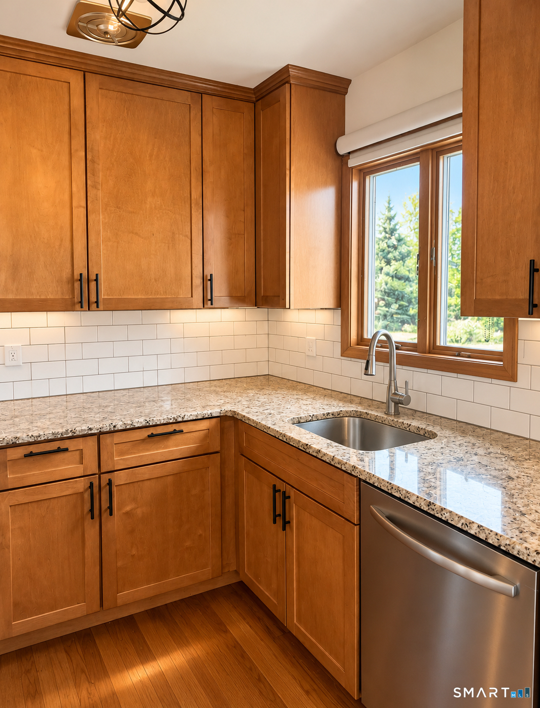 11 Laura Lane New Haven CT 06513