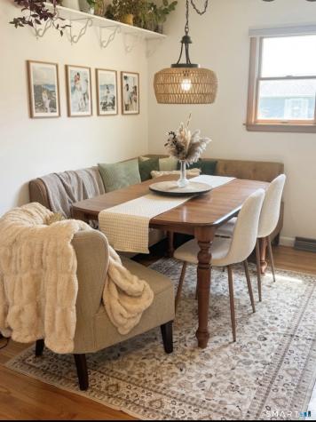 11 Laura Lane New Haven CT 06513