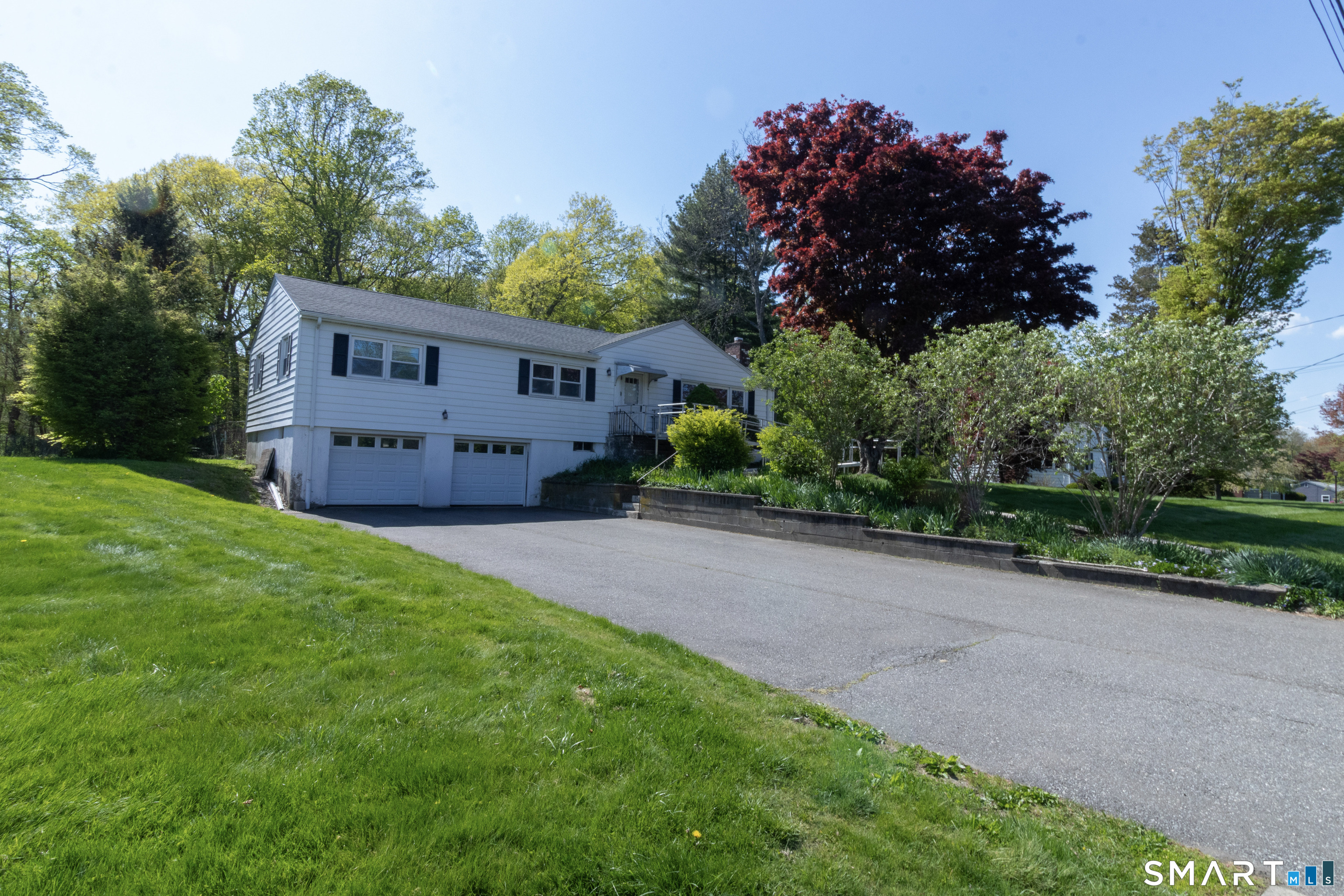 571 Avon Drive Orange CT 06477