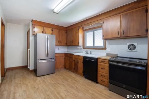 571 Avon Drive Orange CT 06477