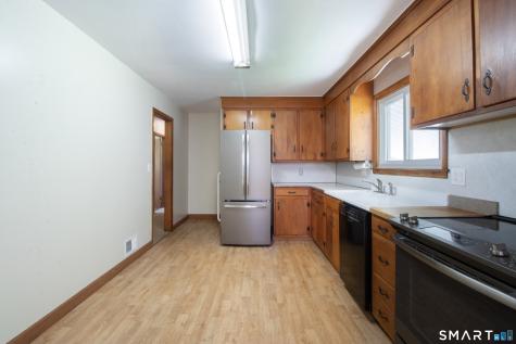 571 Avon Drive Orange CT 06477