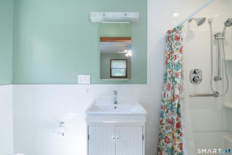 571 Avon Drive Orange CT 06477