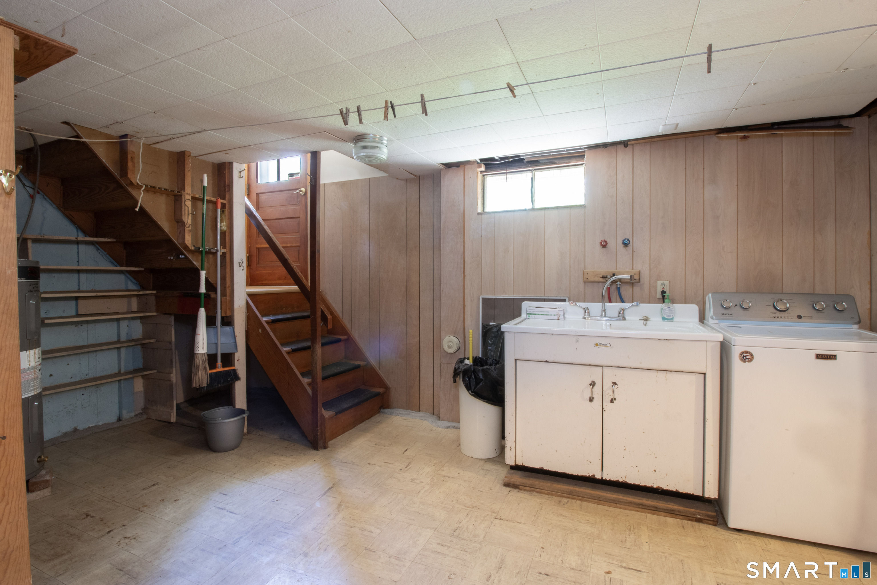 571 Avon Drive Orange CT 06477