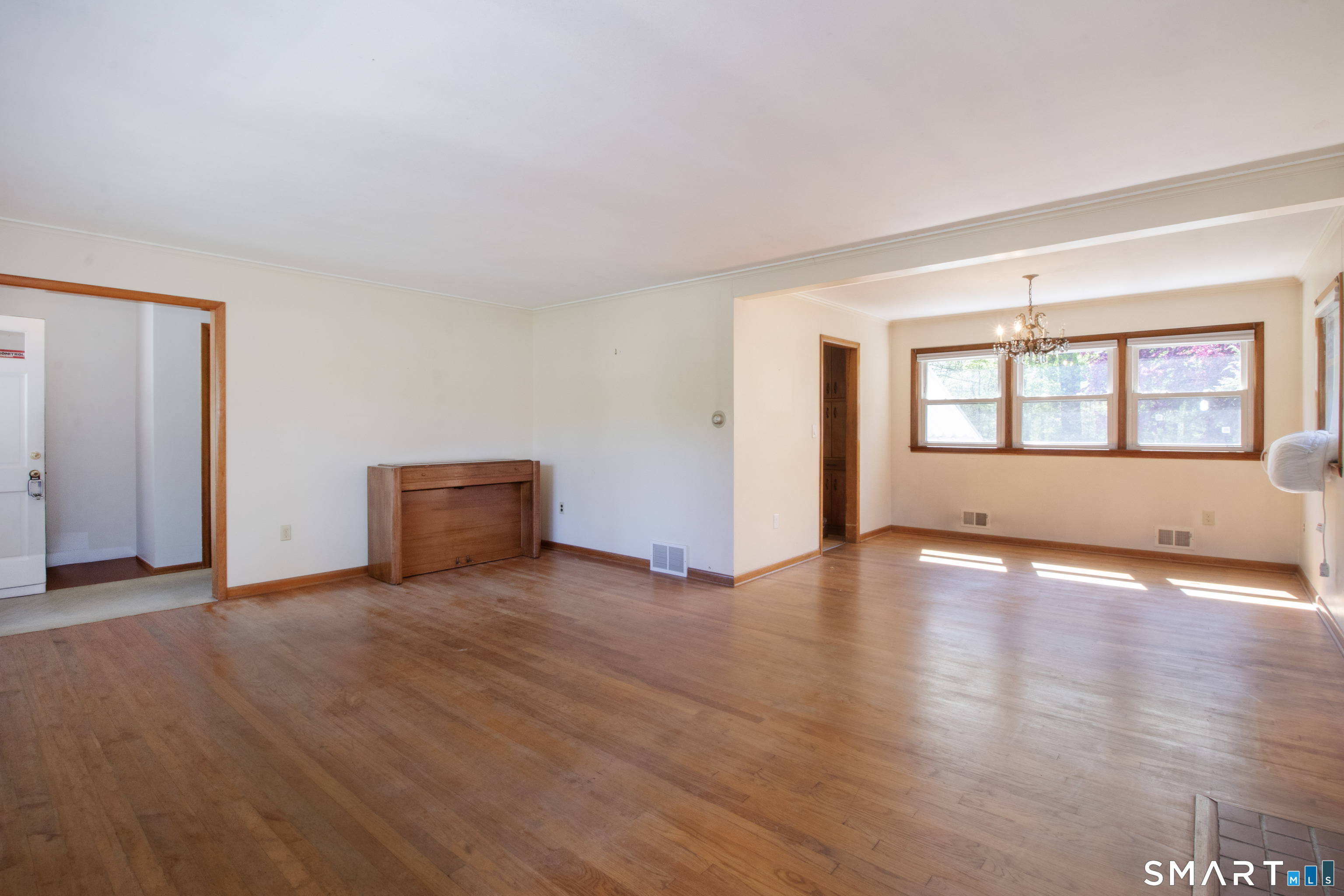 571 Avon Drive Orange CT 06477