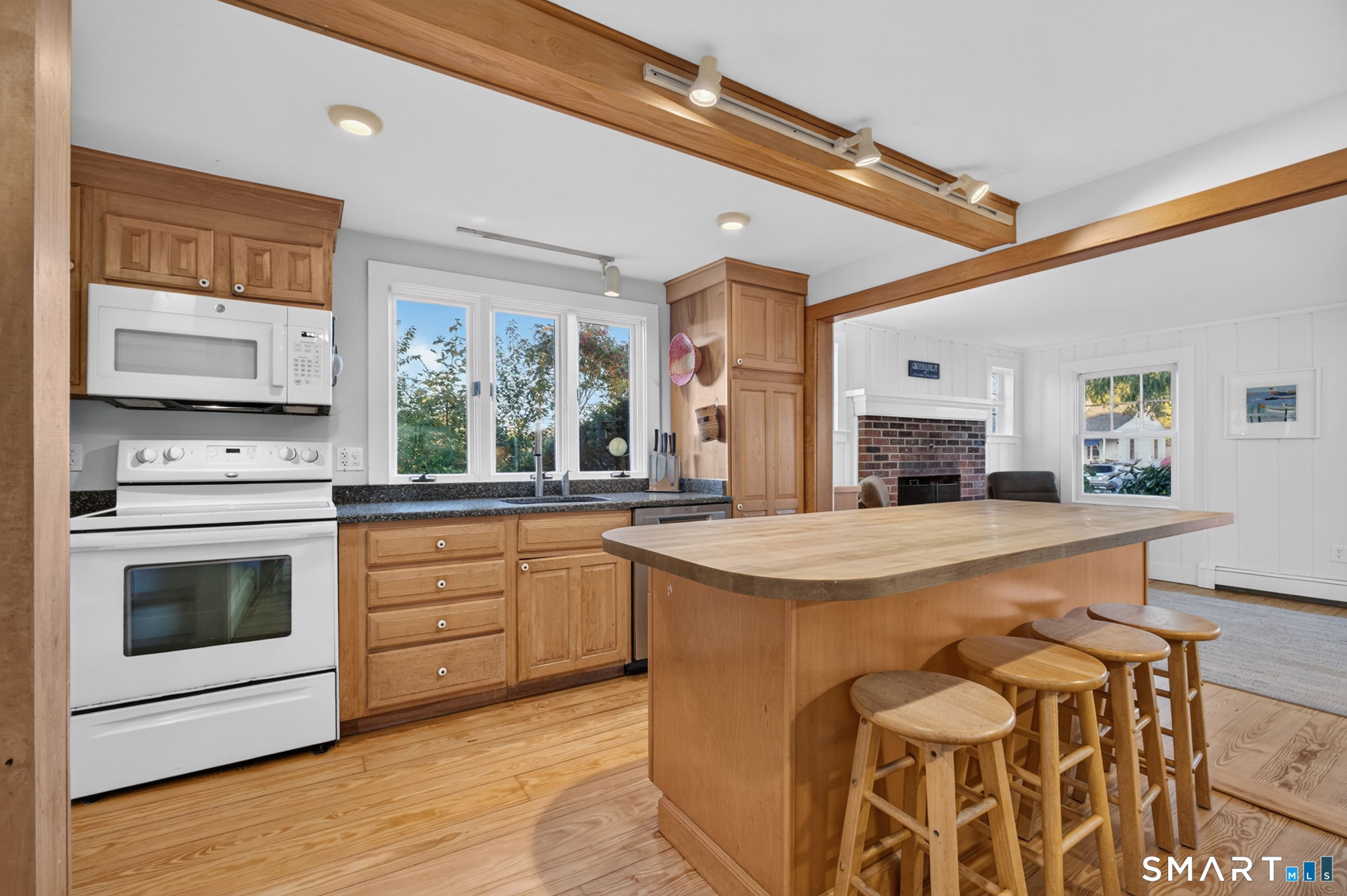 48 Sound Breeze Avenue Groton CT 06340